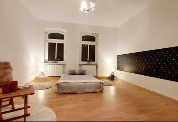Helle, gepflegte 4-Zimmer-Wohnung für Familie od. WG in Weißenfels
