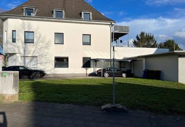Gepflegtes 3 Familienhaus in Rheindahlen von privat zu verkaufen