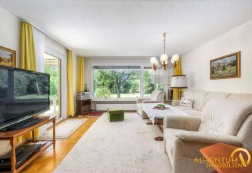 Bungalow mit ca.140 m² Wohnfläche und Südwest-Terrasse, großem Garten & Garage auf 778 m²