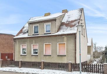 Platz für die ganze Familie - Gemütliches Zuhause mit großzügigem Grundstück in Zörbig OT Löberitz