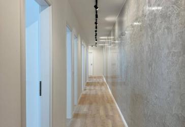 9-Zimmer-ETW mit Dachterrasse und Garage zum Erstbezug nach Kernsanierung