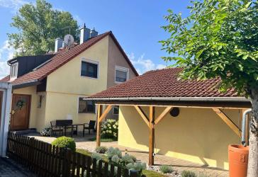 Schöne Doppelhaushälfte mit großer Terrasse in Feldmoching nähe Würmkanal - Erbpacht
