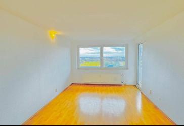 Helle 2-Zimmer-Wohnung mit Südbalkon, Weitblick und TG nahe MHH