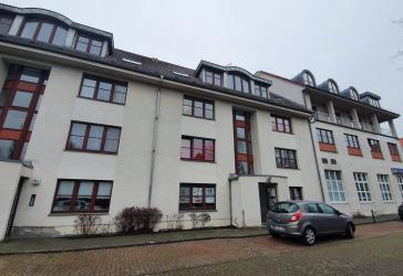 2 Zimmer in Strausberg mit Einbauküche und Balkon