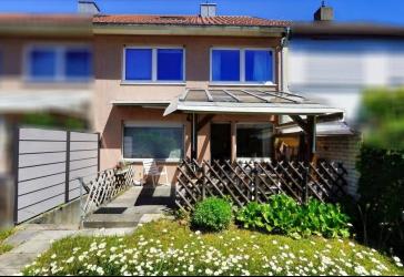 CHARMANTES REIHENMITTELHAUS IN GUTER WOHNLAGE
