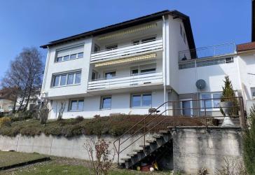 Großes u. gepflegtes 4-Familienhaus mit PV-Anlage in sonniger Lage von Schonach