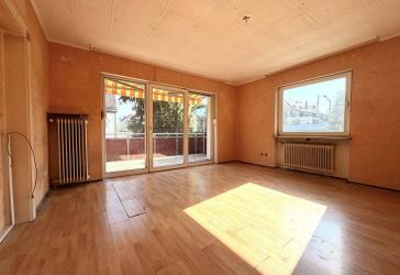 Viel Raum für Familie oder Investment - leere 4 Zimmer-Wohnung mit großem Balkon + PROVISIONSFREI +