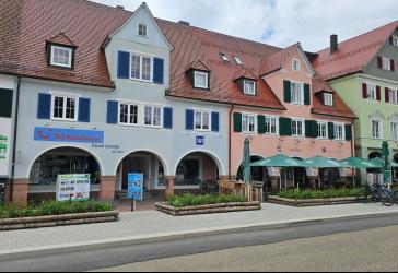 Top-Lage am Freudenstädter Marktplatz - saniertes Ladengeschäft mit großer Schaufensterfront