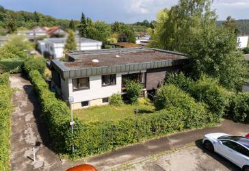 Einzigartige Immobilienkombination - Zwei Bungalows mit Einliegerwohnung