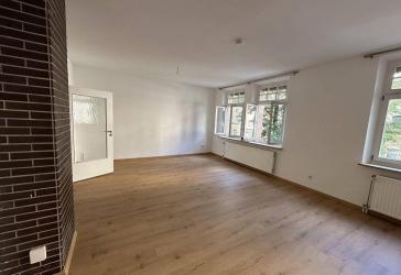 Geräumige 5-Zimmer-Wohnung in Toplage - einziehen und wohlfühlen