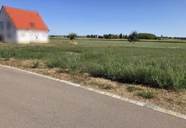 Provisionsfrei für Käufer !! Erschlossenes Baugrundstück in attraktiver Wohnlage von 86720 Nördlingen # EBENERDIG #