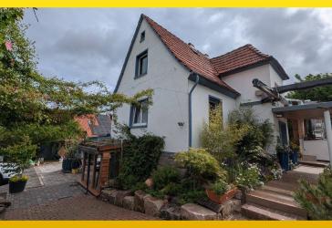 Ein starker Anfang ist gemacht - Wohnhaus in Ortsrandlage mit Natur vor der Tür