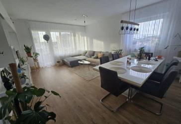 3 Zimmerwohnung mit Loggia zu verkaufen