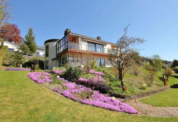 Wohntraum im Grünen: Großzügiges Einfamilienhaus mit parkähnlichem Garten in bester Lage von Trossingen!
