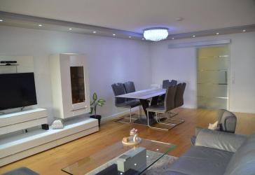 Provisionsfrei: Großzügige 4-Zimmer-Wohnung mit Balkon & Stellplatz in Neu-Ulm-Ludwigsfeld