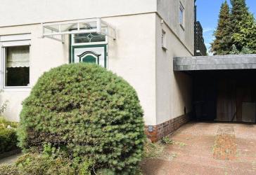 Reihenendhaus in begehrter Mikrolage -PROVISIONSFREI- Einfamilienhaus in Bergedorf. Ein Angebot von IVD HAUSVERWALTUNG GERD VON DER HEIDE Immo
