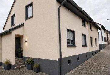 Doppelhaushälfte mit zwei separat nutzbaren Wohneinheiten