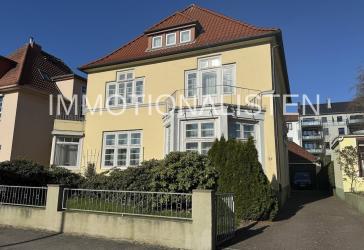 #IMMOTIONAL CHARMANTE ALTBAUWOHNUNG ÜBER ZWEI ETAGEN, IM HERZEN VON BREMERHAVEN