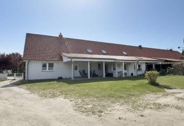 Saniertes Mehrfamilienhaus mit separatem Bungalow bei Züssow