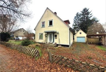 Wohnimmobilie mit Sanierungsbedarf in gewachsener Wohnlage von Eschede
