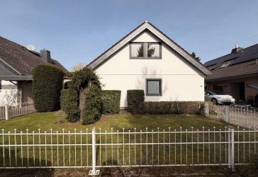 Keine Käufercourtage: Ein-/Zweifamilienhaus auf Erbpachtgrundstück
