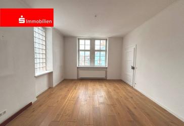 Außergewöhnliche 6-Zimmer Wohnung in denkmalgeschütztem Haus im Zentrum von Groß-Umstadt