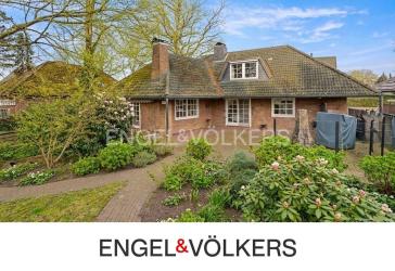 Großzügiges Einfamilienhaus mit Pool und Weitblick