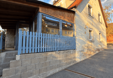 Provisionsfrei! Großzügiges Haus zur Nutzung als Einfamilienhaus mit Garten & Wintergarten in Fürth-Stadeln