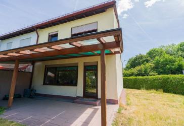 **Heike Borchers Immobilien**Ein Haus zum Gestalten - Reiheneckhaus mit sonnigem Süd-West-Garten**