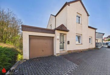 Mehrgenerationenhaus mit großem Grundstück in Heusweiler!
