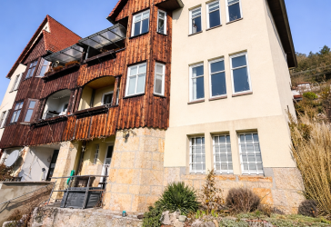 Zweifamilienhaus mit Weitblick in Jena – 210 m², flexibel nutzbar, provisionsfrei