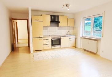 2 Zimmer-Wohnung mit Balkon & Tiefgarage Sofort frei!