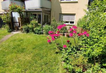 Schöne 3,5-Zimmer Wohnung mit Blick ins Grüne in Langwasser