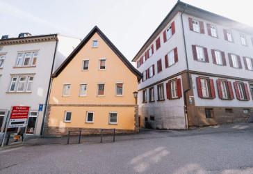 Historisches Stadthaus mit Panorama-Altstadtblick und Entwicklungspotenzial zum Mehrfamilienhaus