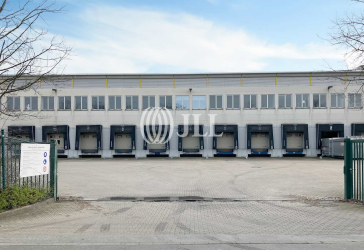 Umschlagshalle | 23 Rampen | ab sofort | Autobahnnähe