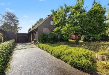 Einfamilienhaus mit viel Platz und Potenzial - für Familien und Macher in Alt Duvenstedt