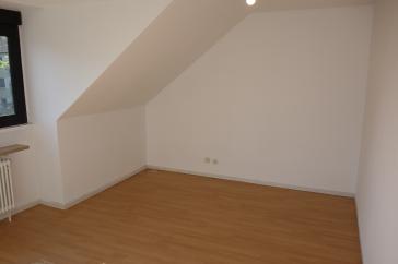 FREISTEHEND EXKLUSIV 1-2 FAM.-HS., 3 GARAGEN, 7 ZI./237 QM WFL., MARMOR, KAMIN, SAUNA IN KNITTKUHL – Düsseldorf – Vorschaubild 17