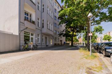 Sofort bezugsfreies Teilgewerbe: Büro, Praxis oder Laden mit Schaufenster und 2 separaten Eingängen, teilbar – Vorschaubild 2