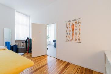 Sofort bezugsfreies Teilgewerbe: Büro, Praxis oder Laden mit Schaufenster und 2 separaten Eingängen, teilbar – Vorschaubild 12