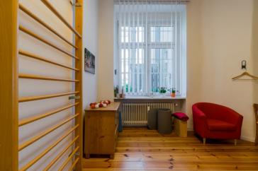 Sofort bezugsfreies Teilgewerbe: Büro, Praxis oder Laden mit Schaufenster und 2 separaten Eingängen, teilbar – Vorschaubild 15