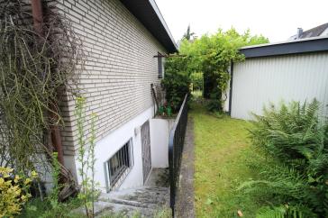 TOP-LAGE 1-FAM-HS. AUF 621QM GRUNDSTÜCK 5 ZIMMER 3 BÄDER GARAGE FUßBODENHZEIZUNG ANGERMUND – Düsseldorf – Vorschaubild 13