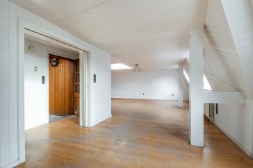 Lübeck I Aufgeteiltes Zinshaus mit Gewerbe und Wohneinheiten auf Altstadt-Insel mit Dachterrasse – 23552 Lübeck – Vorschaubild 2
