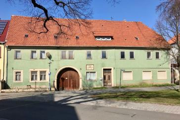 Denkmalgeschützter Vierseitenhof im Herzen Gräfentonnas – Vorschaubild 5