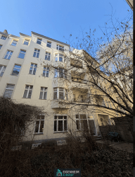 Charlottenburg: stilvolle Altbauwohnung mit hellem Wohnambiente und ruhigem Innenhofbalkon – Berlin – Vorschaubild 11