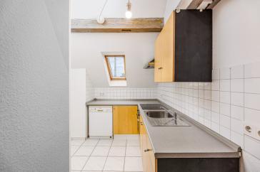 Offenes Wohnen im Kurpark – lichtdurchflutete 2,5-Zimmer-Dachwohnung mit Loftcharakter – Stuttgart – Vorschaubild 4