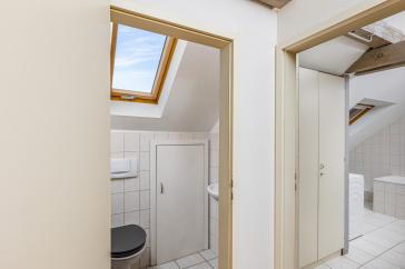Offenes Wohnen im Kurpark – lichtdurchflutete 2,5-Zimmer-Dachwohnung mit Loftcharakter – Stuttgart – Vorschaubild 8