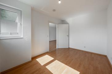Gemütlich und zentral: Dein stilvoller Rückzugsort in Hamburg – Hamburg – Vorschaubild 5