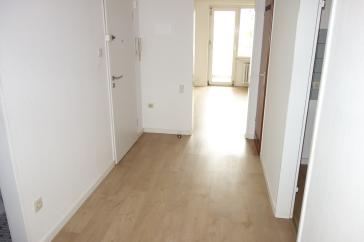 KOMFORTWOHNUNG IN OBERBILK 2 ZIMMER MIT BALKON WANNENBAD KOMPLETT LAMINAT 1. ETAGE / AUFZUG – Düsseldorf – Vorschaubild 10