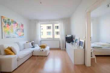 Helle, modernisierte 3-Zimmer-Wohnung mit Gartenblick-Balkon in Düsseldorf-Düsseltal
