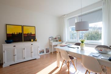 Helle, modernisierte 3-Zimmer-Wohnung mit Gartenblick-Balkon in Düsseldorf-Düsseltal – Düsseldorf – Vorschaubild 5